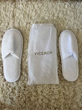 Viceroy Plush White Spa Slippers